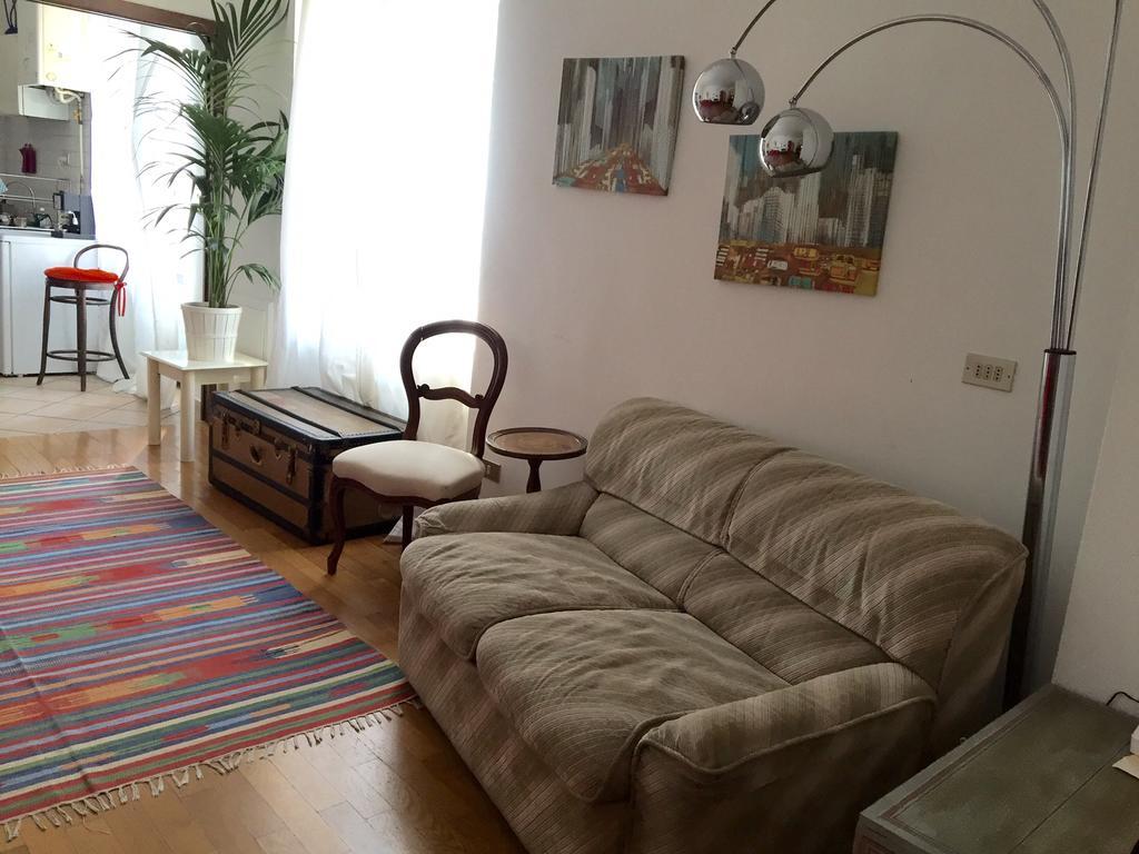 Appartamento Sambuco Milan Luaran gambar